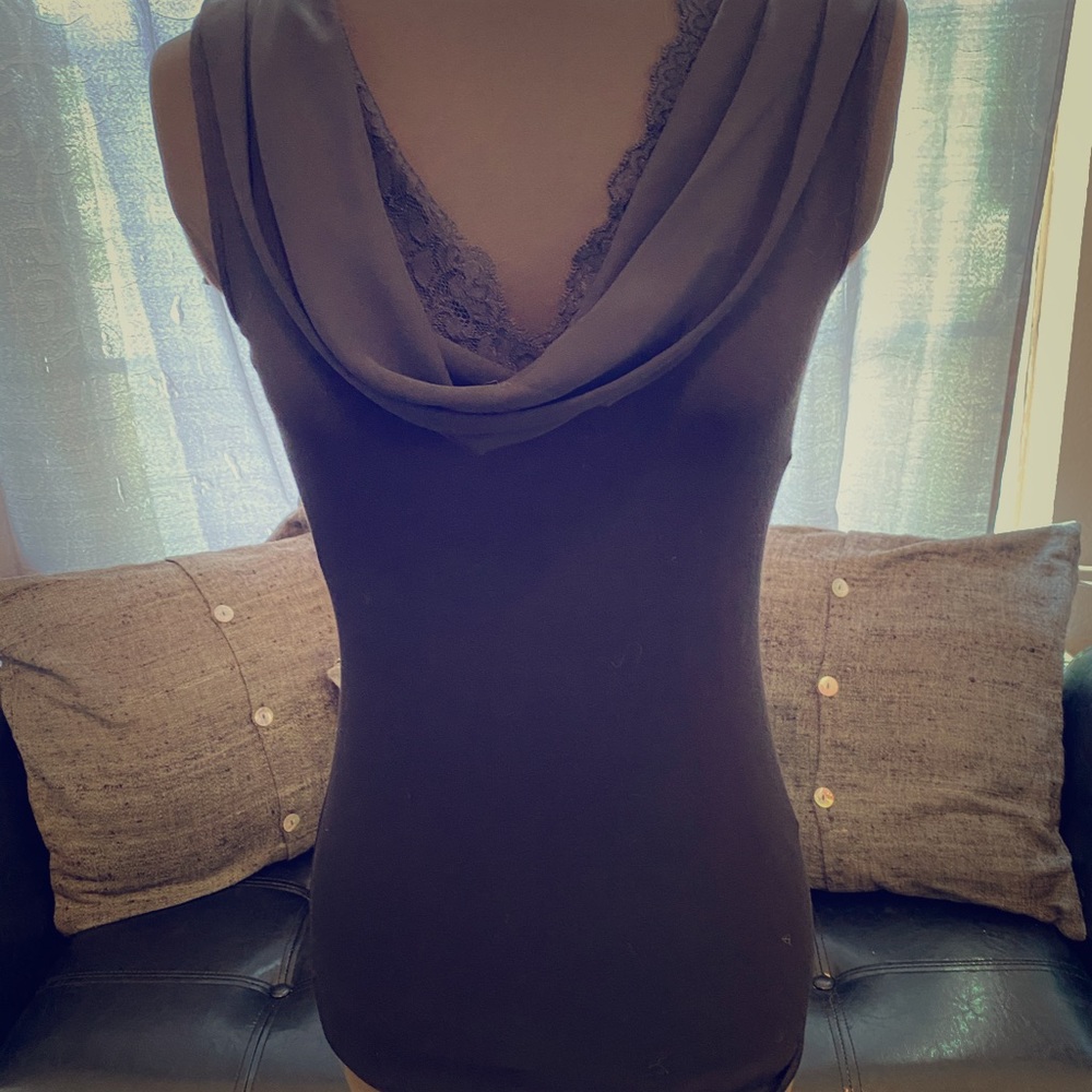 NWT White House Black Market lace top size XXS